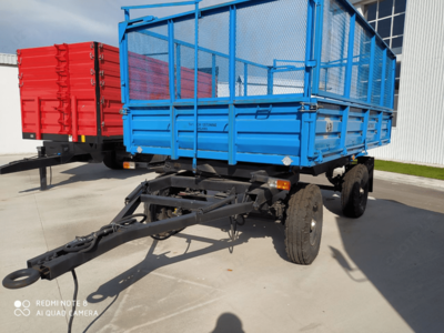 Прицеп для трактора “2ПТС-4-793-03А”(4.5 тонн) -